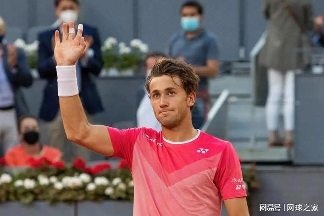 国家体育门 国家体育门