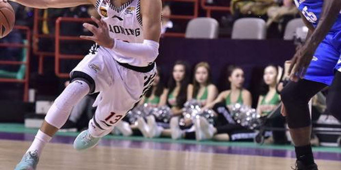 不少球迷猜 不少球迷猜